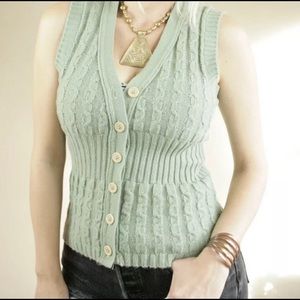 60/70’s cableknit Sleeveless Sweater